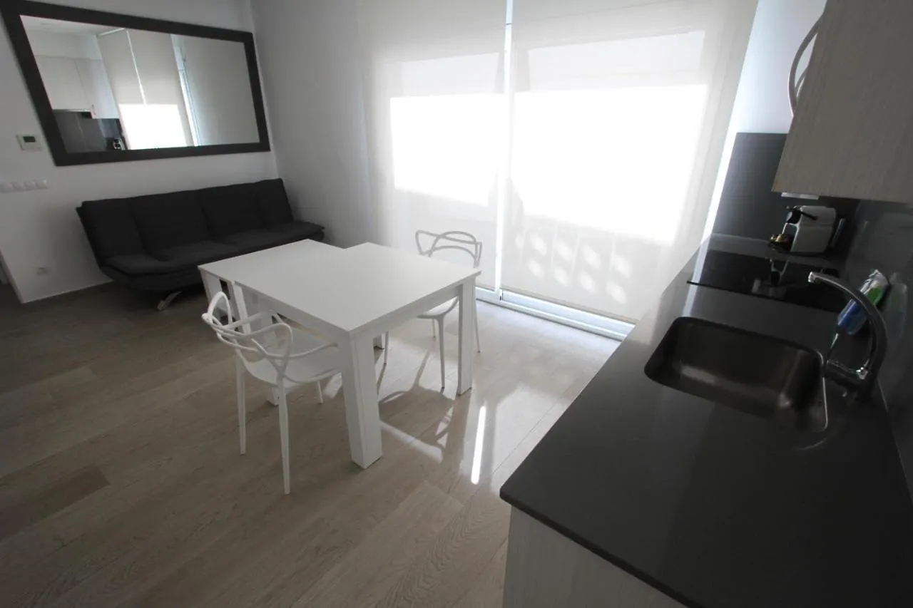アパート For A Stay Roesmar カンブリルス スペイン