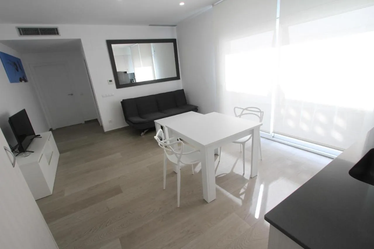 For A Stay Roesmar カンブリルス